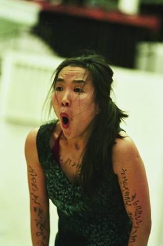 &copy; Chris Van der Burght